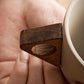 Vintage kaffemugg med trähandtag och träfat