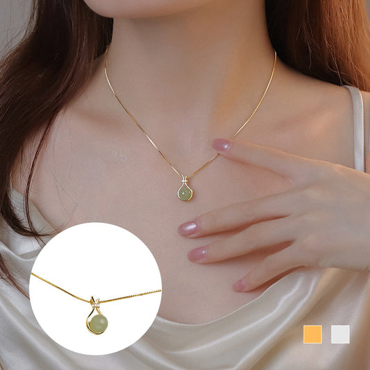 Elegant Hetian-jade hängsmycke halsband
