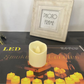 Varma fladdrande flamfria LED-ljus